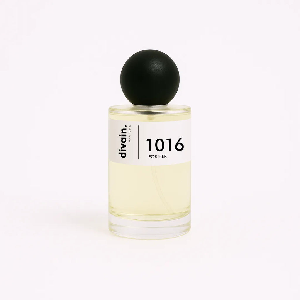Divain women's equivalent perfume bottle.1016