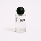 Divain women's equivalent perfume bottle.1023