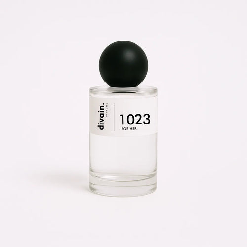 Divain women's equivalent perfume bottle.1023