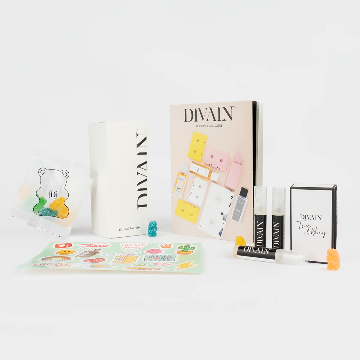 3-milliliter sample of divain-767 perfume
