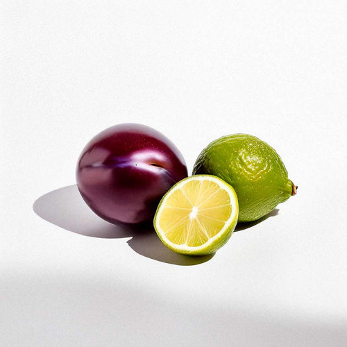 Fruity and citrusy olfactory notes with plum and fresh lime