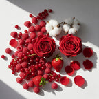 Fruity and floral olfactory notes with raspberries, strawberries, red currants, roses and cotton
