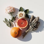 Rose, grapefruit and sage representing the olfactory notes of the perfume.
