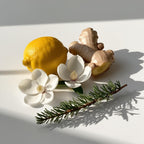 Lemon, ginger and magnolia representing the olfactory notes of the perfume.