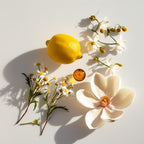 Lemon, jasmine and amber representing the olfactory notes of the perfume.