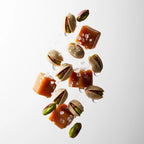 Olfactory notes of pistachio and caramel perfume.