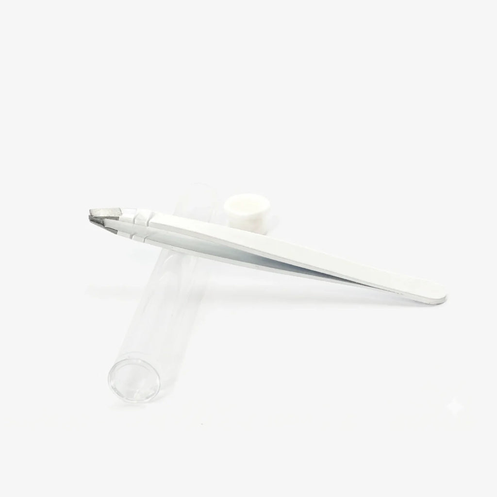 Tweezers with case